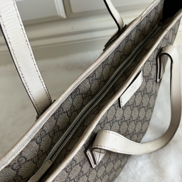 🚫SOLD🚫 Authentic Gucci Monogram Tote - Picture 9 of 15